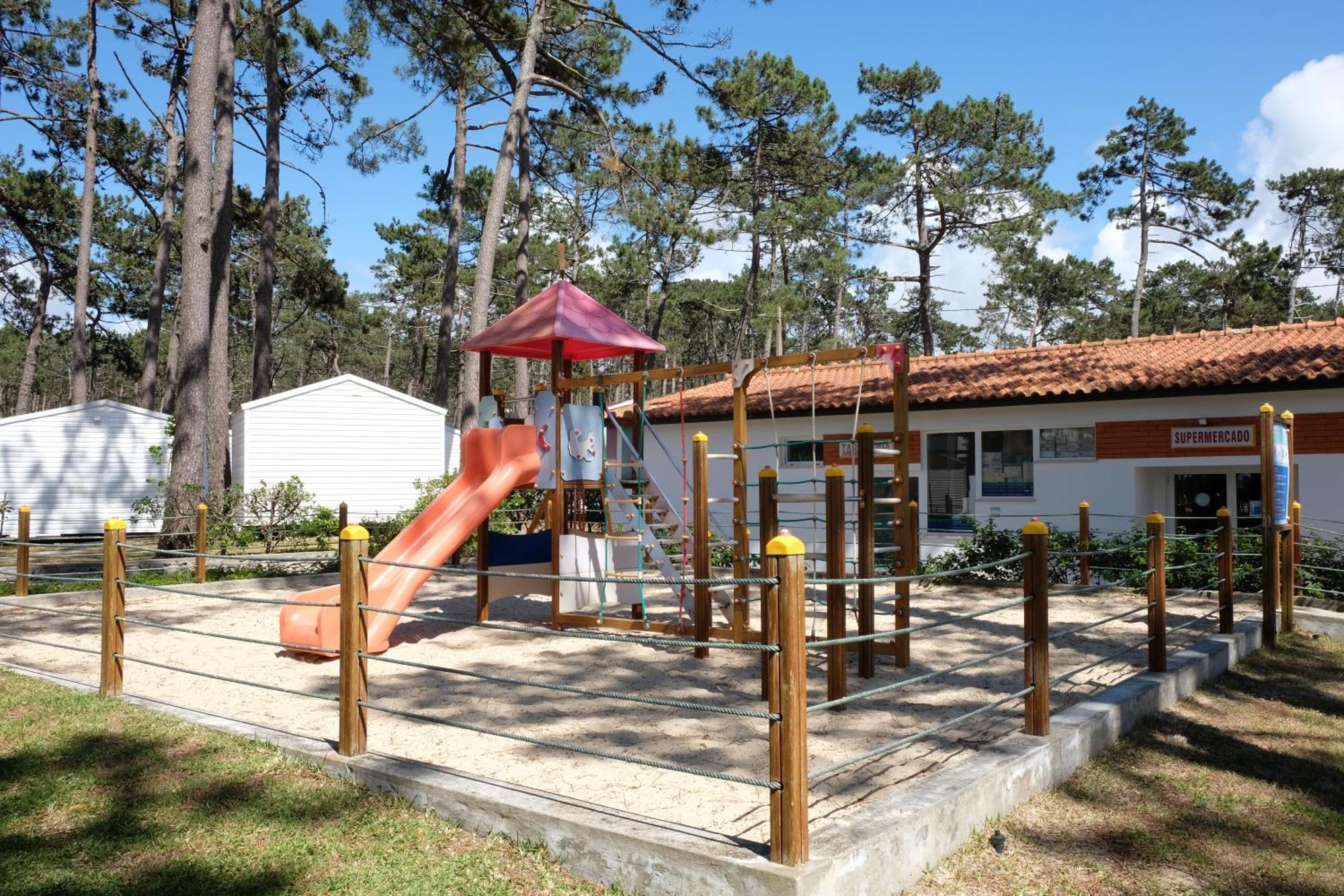 Parque De Campismo Orbitur Sao Pedro De Moel Hotel Екстериор снимка